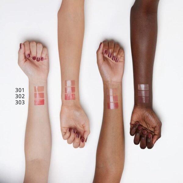 Essence - Rouge à Lèvres Hydrating Nude - 303 DELICATE – Image 3