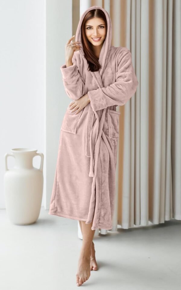 NY Threads Peignoir long en polaire à capuche pour femme – Image 6