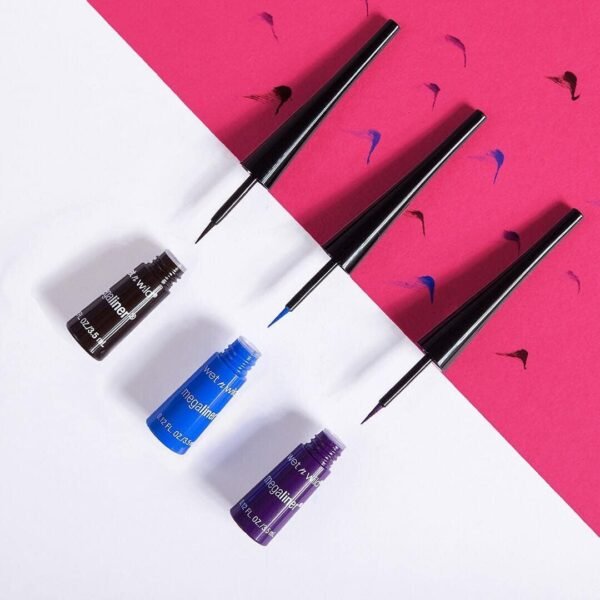 wet n wild - MEGALINER LIQUID EYELINER - Pointe fine facilitant l'application - Teinte Black - 100% Cruelty Free – Produit Vegan – Image 16
