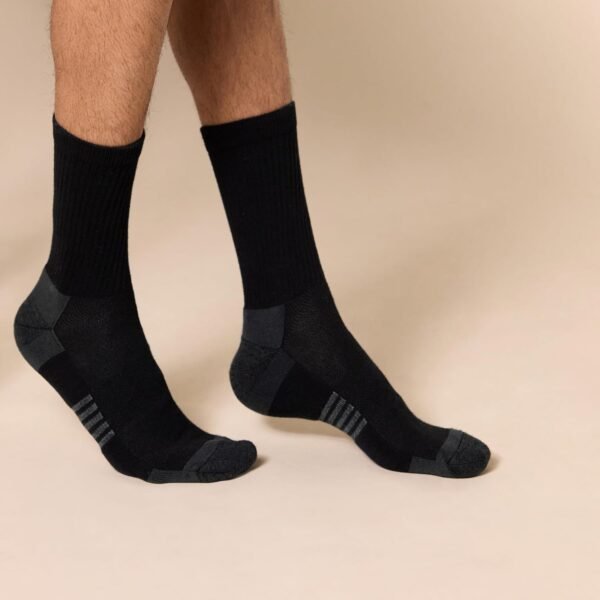 Amazon Essentials Chaussettes de Sport Athlétique en Coton, Maintien au Sec, Longueur Mi-Mollet, Respirant Homme, 6 Paires – Image 2