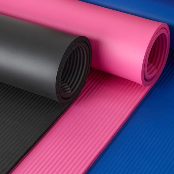 Amazon Basics 1/2-Inch Extra Thick Yoga and Exercise Mat with Carrying Strap, Black – Image 4