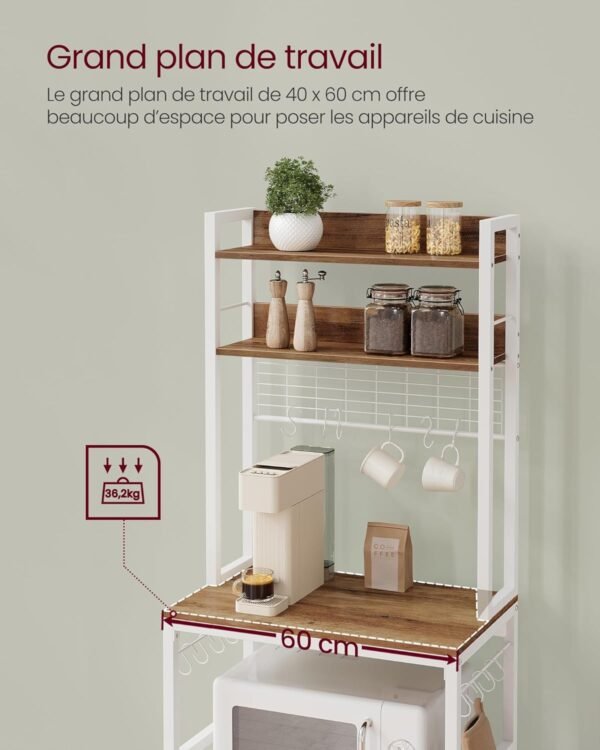 VASAGLE Étagère de Cuisine avec Multiprise, Support pour Micro-Ondes, Étagère de Rangement, avec Panneau Grillagé, 14 Crochets, 40 x 60 x 170 cm, Noisette Clair et Blanc KKS037W41EU – Image 5