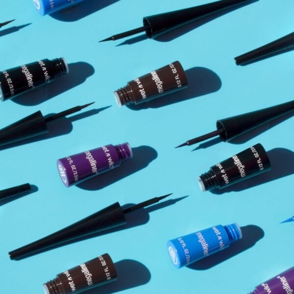 wet n wild - MEGALINER LIQUID EYELINER - Pointe fine facilitant l'application - Teinte Black - 100% Cruelty Free – Produit Vegan – Image 10