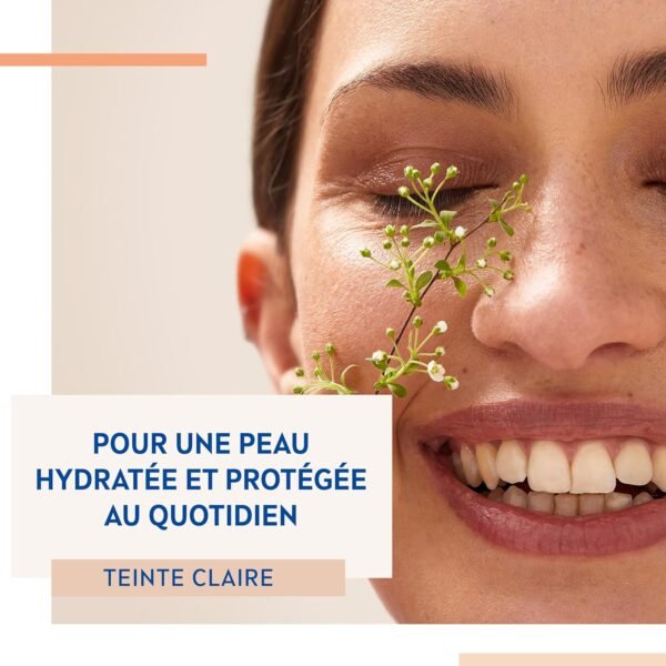 NIVEA - BB Crème 5 En 1 Teinte Claire - Crème Visage FPS 15 - Hydratation 24H - Réduit Imperfections & Signes De Fatigue - Huile De Jojoba Bio & Pigments Minéraux - Vegan - Tous Types De Peaux - 50 ml – Image 2