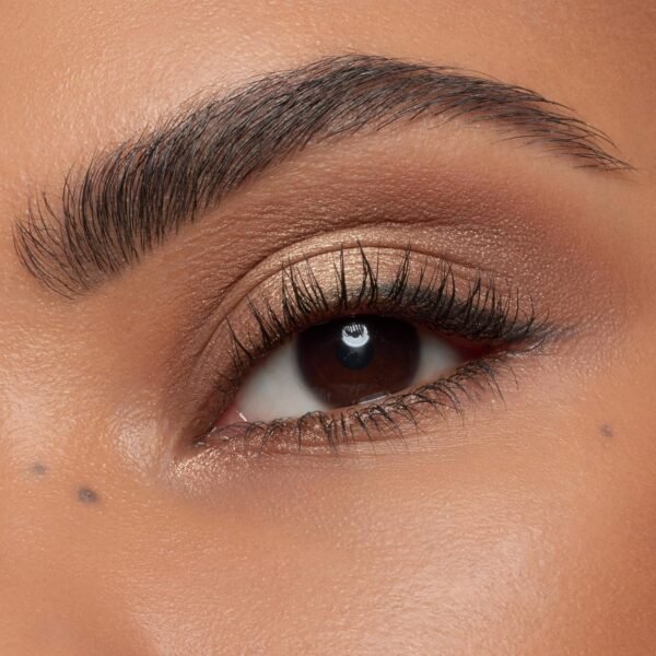 essence cosmetics The Nude Eye Coffret cadeau de maquillage pour femme sans particules de microplastique, sans alcool, 1 paquet (3 pièces) – Image 5