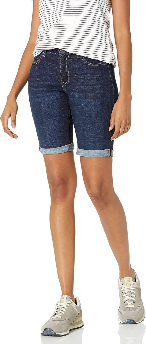 Amazon Essentials Bermuda en Jean Slim 23 cm Femme