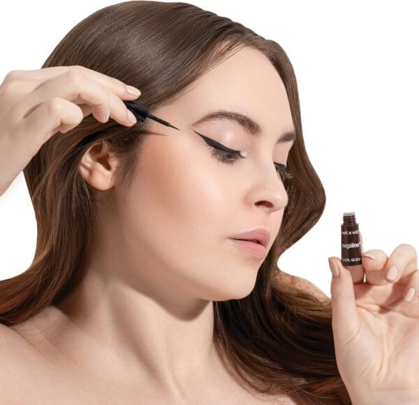 wet n wild - MEGALINER LIQUID EYELINER - Pointe fine facilitant l'application - Teinte Black - 100% Cruelty Free – Produit Vegan – Image 7