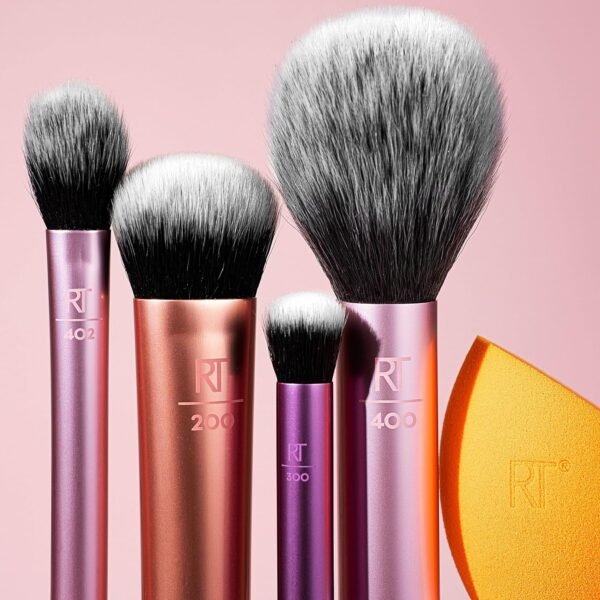 Real Techniques Ensemble de 5 pièces Everyday Essentials +, pinceaux à maquillage et éponge à maquillage, pour fond de teint, fard à joues, poudre bronzante, sans cruauté envers les animaux – Image 15