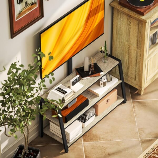 HOMCOM Meuble TV avec Support orientable 35°, Meuble télé pour téléviseurs de 32-70 Pouces, étagères Ouvertes, Banc TV Industriel pour Salon Chambre à Coucher, 108x41x135cm, Effet Bois Naturel – Image 8