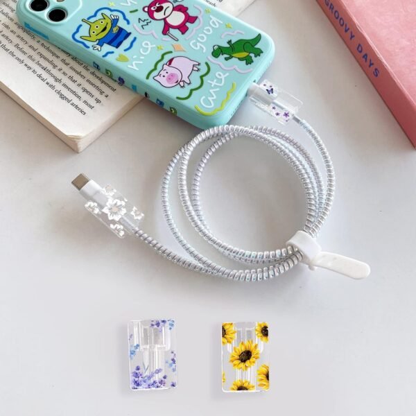 4 Pièces Protecteur de Câble de Chargement avec Fleurs Mignonnes, Protecteur de Câble Mignon pour le Chargeur Type-c de l'iPhone, Protecteur de Câble Léger – Image 5