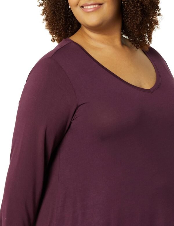 Amazon Essentials T-shirt swing à manches 3/4 et col en v (disponible en grande taille) Femme, Lot de 2 – Image 6