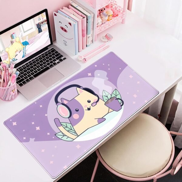 Mechanical Cattle Kawaii Tapis de Bureau Motif Chat de l'espace Violet - Grand Tapis de Souris XXL - Tapis de Souris Long pour Clavier de Jeu - 80 x 40 cm - Accessoires de Bureau Mignons pour Filles – Image 3