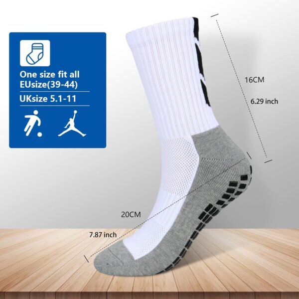 4 Paires Chaussette Antidérapante Foot pour hommes femme Respirantes Antidérapantes Chaussette Grip Football Chaussettes de Sports Basketball Trekking Handball Yoga Aptitude – Image 2