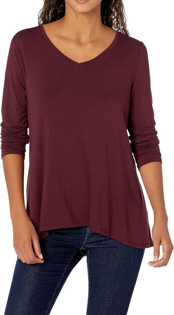 Amazon Essentials T-shirt swing à manches 3/4 et col en v (disponible en grande taille) Femme, Lot de 2 – Image 2