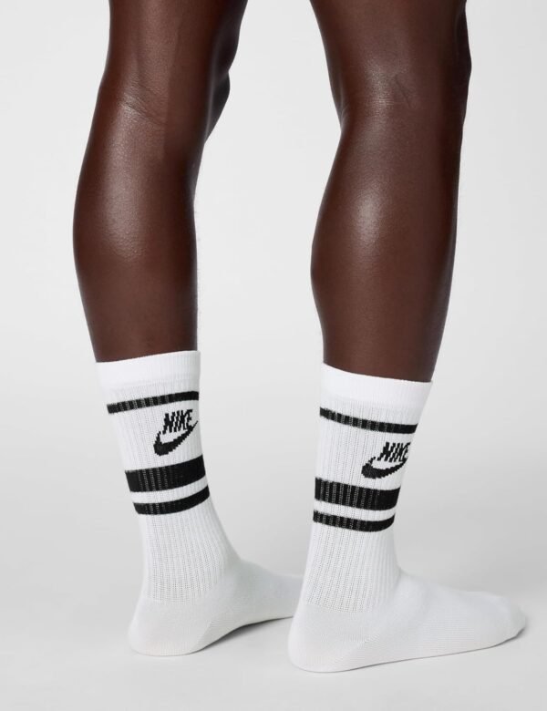 NIKE Unisex Sportswear Everyday Essential Socks – Image 3