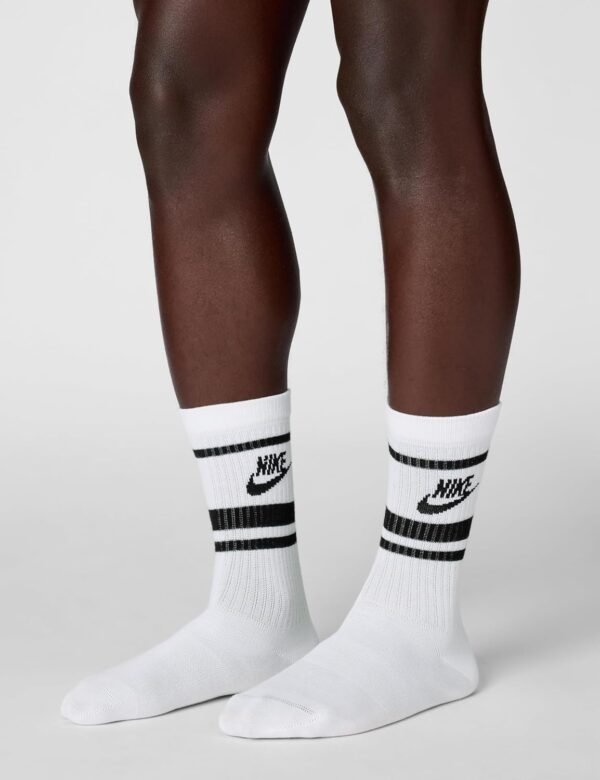 NIKE Unisex Sportswear Everyday Essential Socks – Image 2