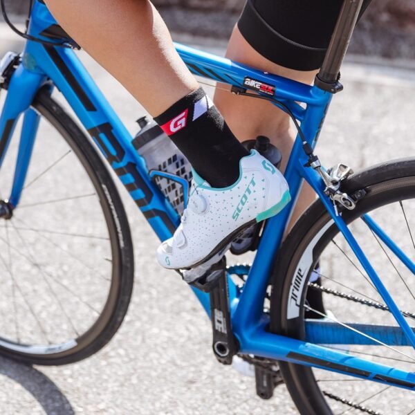 GripGrab Chaussettes Été de Cyclisme Coupe Classic Regular Lot de 1 et 3 Paires de Chaussettes Vélo de Course VTT – Image 5