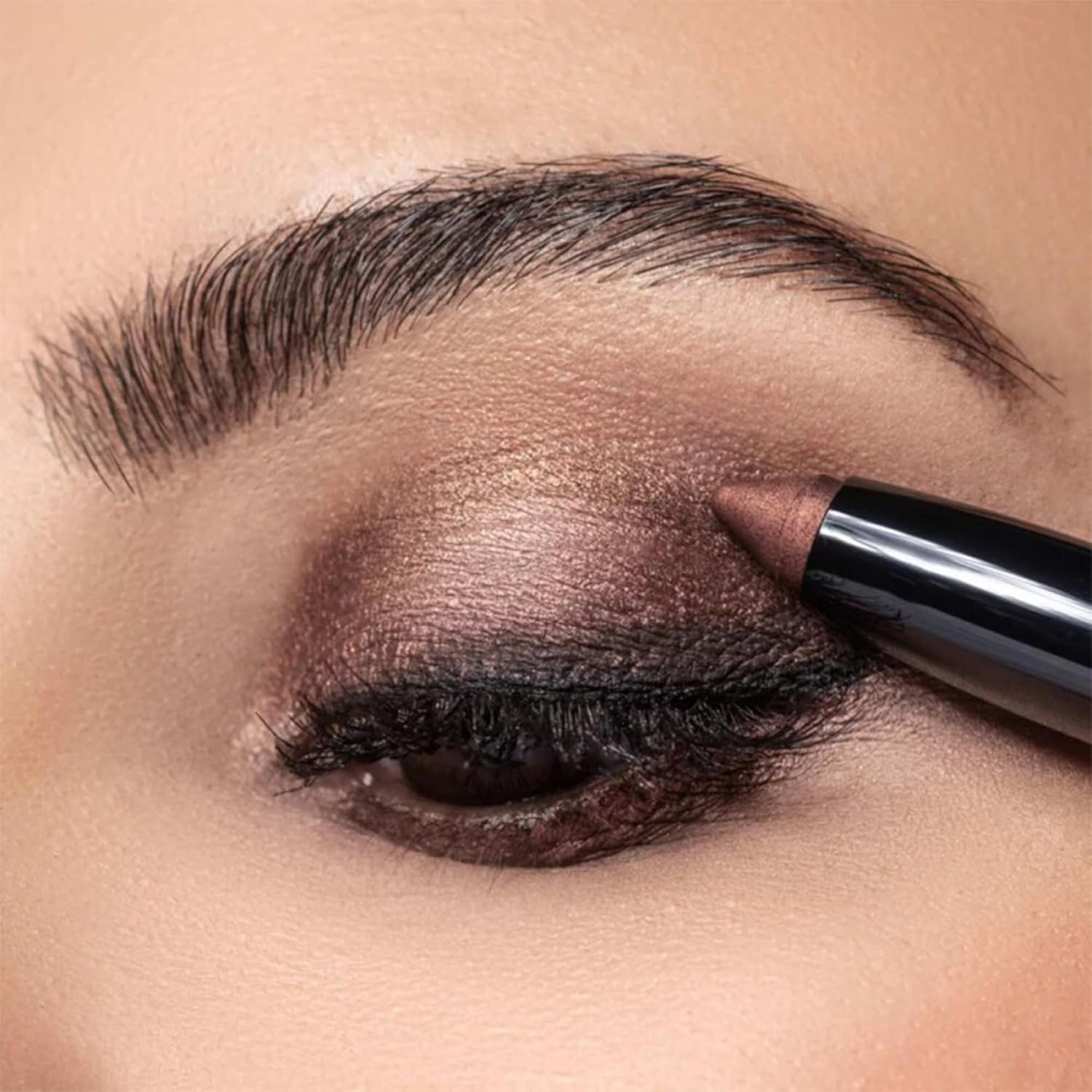 High Performance Eyeshadow Stylo 21-Shimmering Cinnamon – Image 4